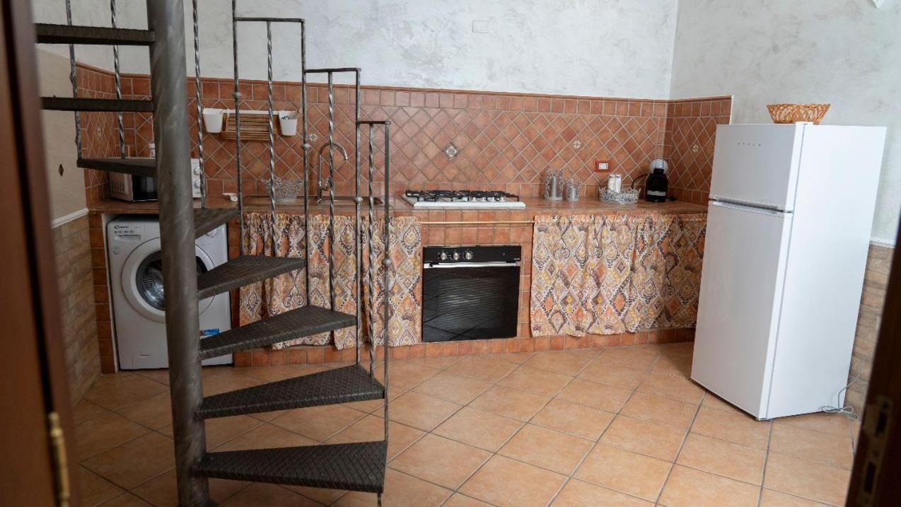 238 Holiday House Катания Екстериор снимка
